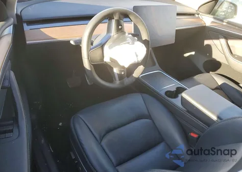 2023 Tesla Model Y z USA, uszkodzony, nr VIN 7SAYGDEE0PF696335